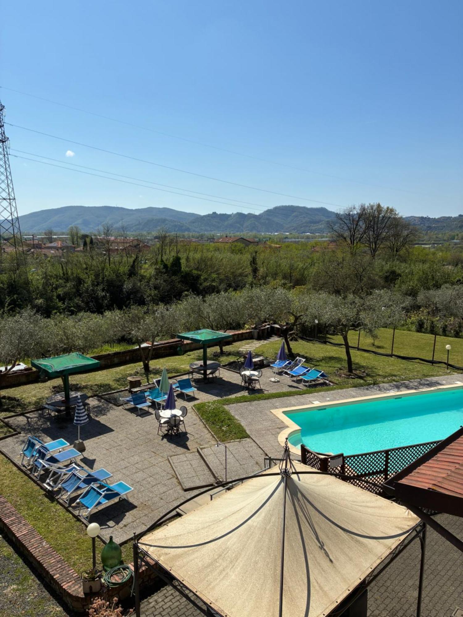 La Fonda Casa Vacanze-Appartamenti Con Piscina サント・ステーファノ・ディ・マグラ エクステリア 写真