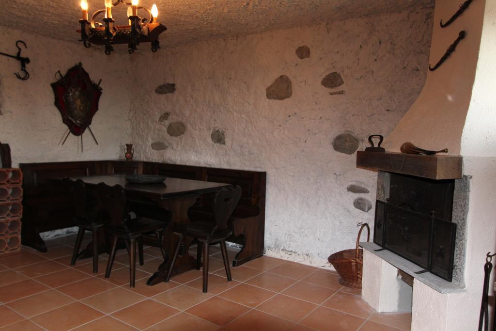 La Fonda Casa Vacanze-Appartamenti Con Piscina サント・ステーファノ・ディ・マグラ エクステリア 写真