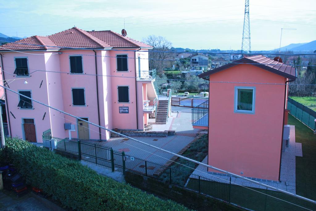 La Fonda Casa Vacanze-Appartamenti Con Piscina サント・ステーファノ・ディ・マグラ エクステリア 写真