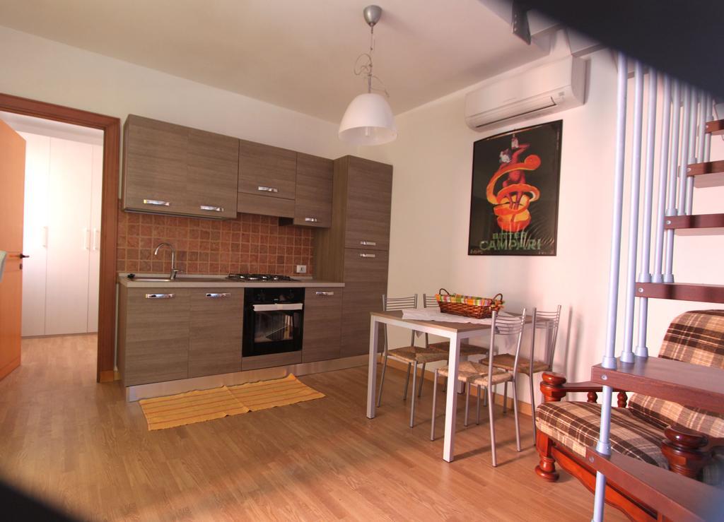 La Fonda Casa Vacanze-Appartamenti Con Piscina サント・ステーファノ・ディ・マグラ 部屋 写真